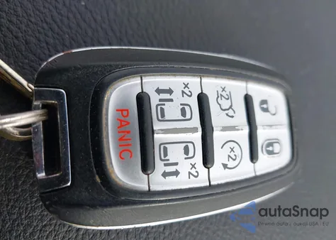 2018 Chrysler Pacifica Hybrid Limited z USA, uszkodzony, nr VIN 2C4RC1N78JR214476